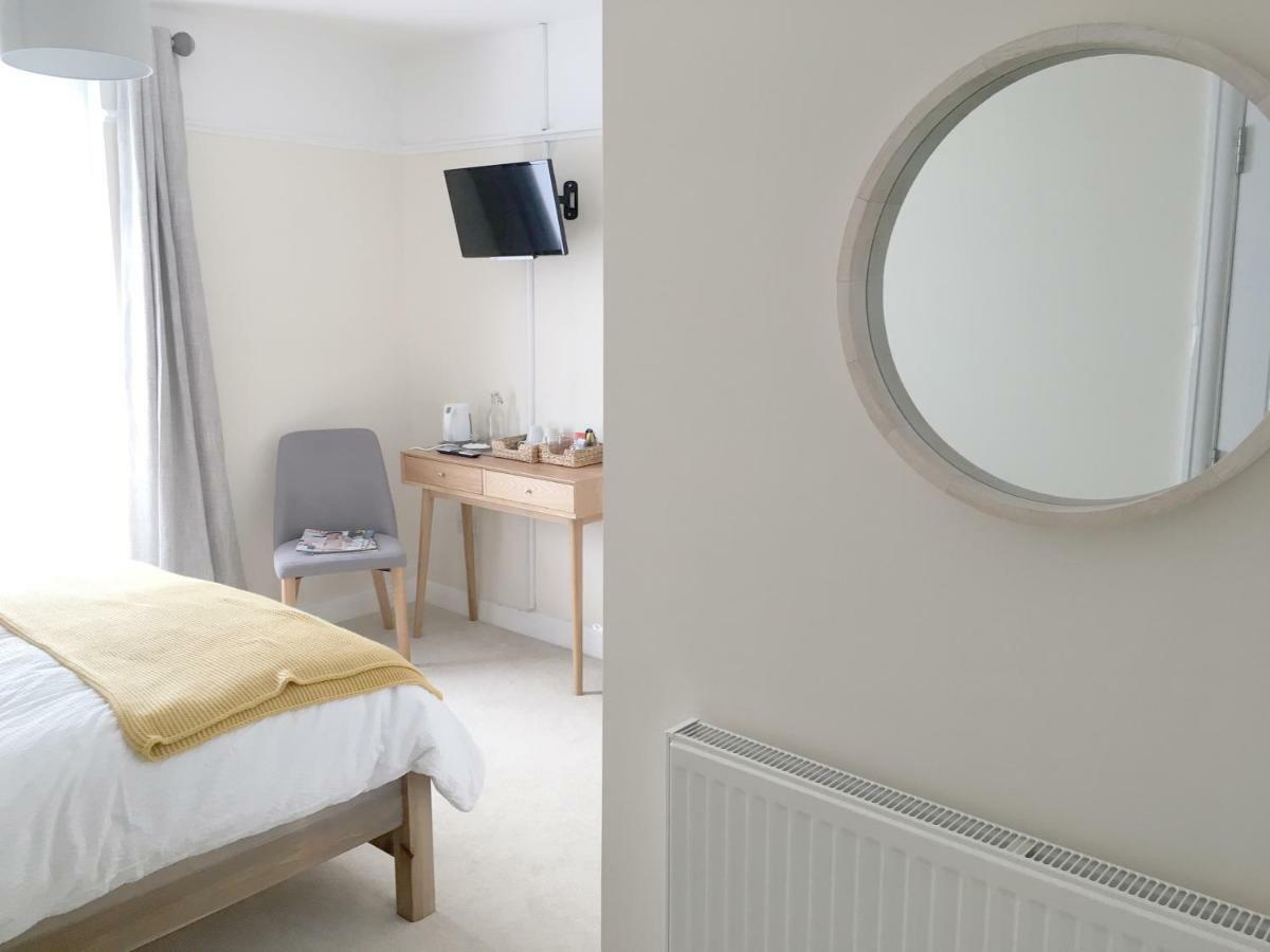 1 Ashford Road Guesthouse Redhill  Dış mekan fotoğraf