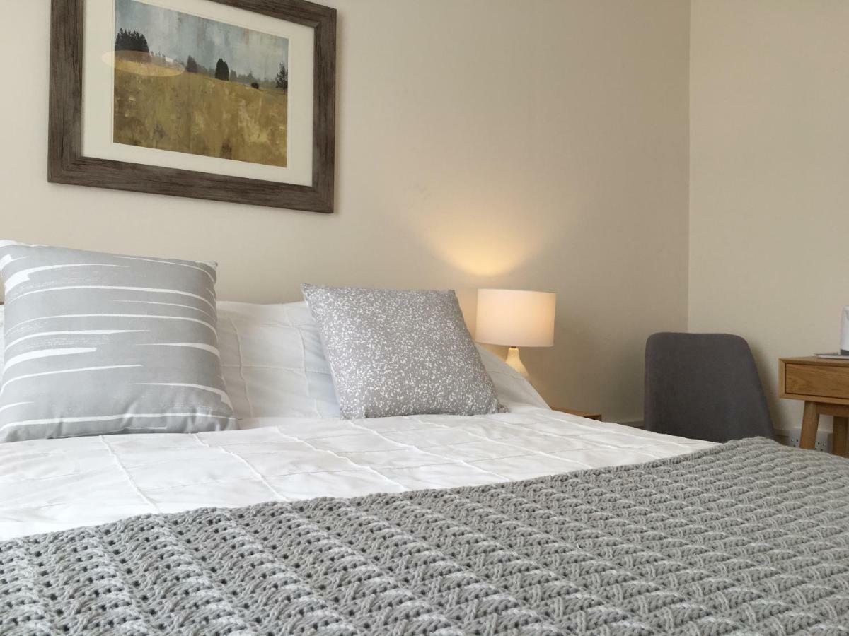 1 Ashford Road Guesthouse Redhill  Dış mekan fotoğraf