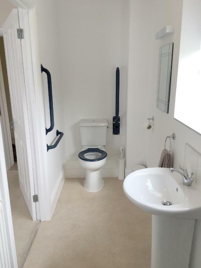 1 Ashford Road Guesthouse Redhill  Dış mekan fotoğraf